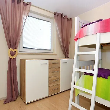 Pa Ve Appartement Murter